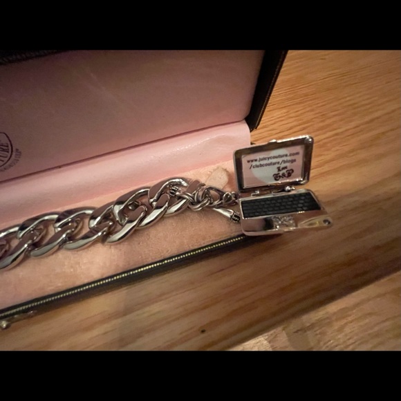 🌸Juicy Couture Silver Tone Bracelet w/ JC Laptop & BFF Broken Heart 💔 💻 - Picture 10 of 15